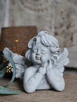 Rustige Engel &ndash; Beeldje van Beton