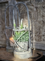 Rustic Tower &ndash; Landelijk Metalen Windlichtlantaarn