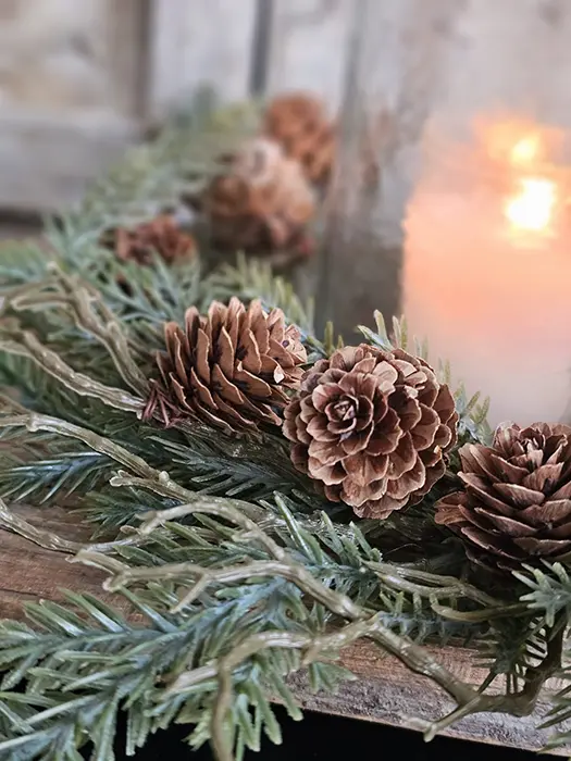 Kerstkrans met Dennenappels